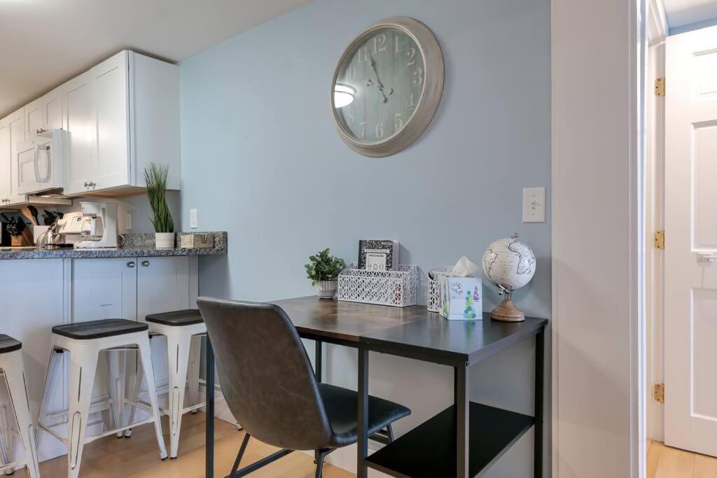 2Br Apt W/ 3 Min Walk To Downtown Swh - Low Tide 사우스웨스트하버 외부 사진